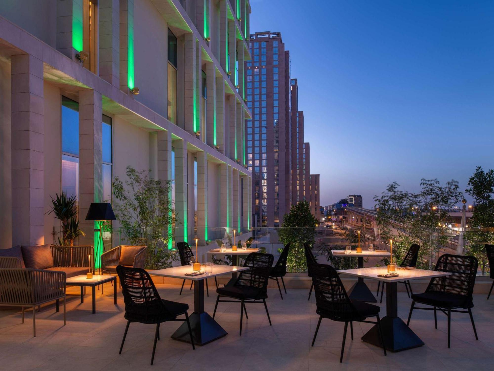 Novotel Riyadh Sahafa Екстериор снимка