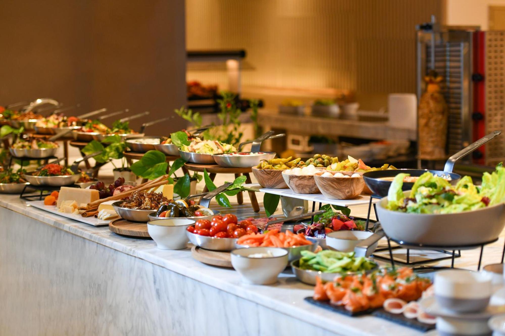 Novotel Riyadh Sahafa Екстериор снимка